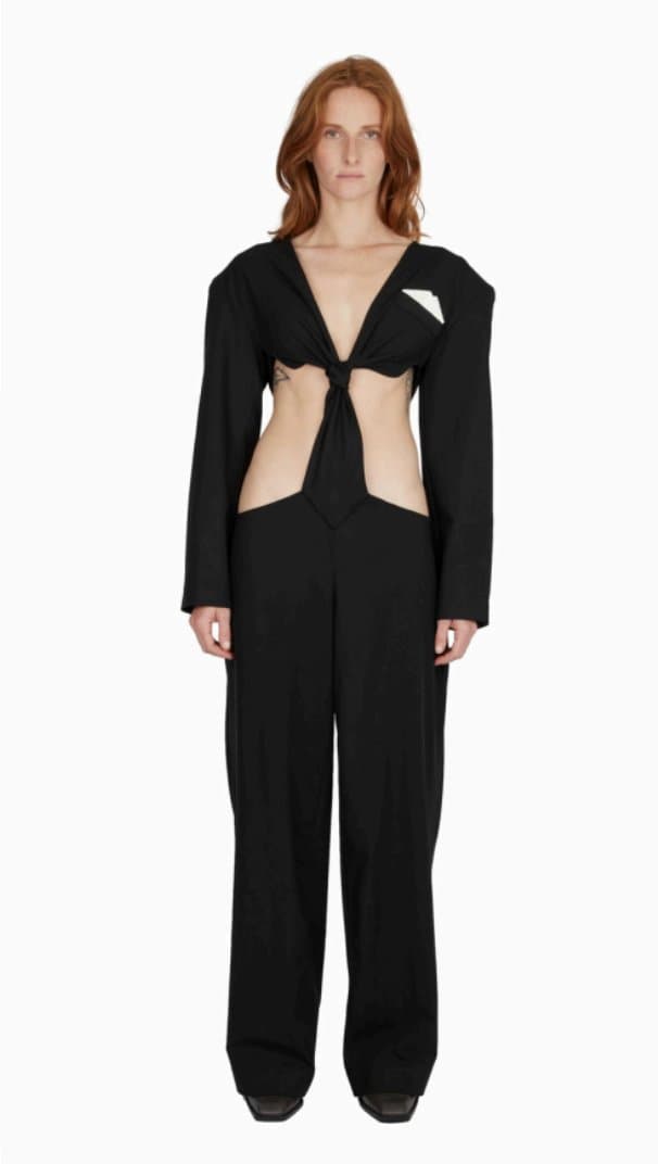 Bonjour Suit