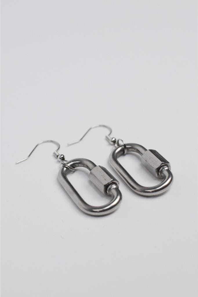CHAIN EARRINGS