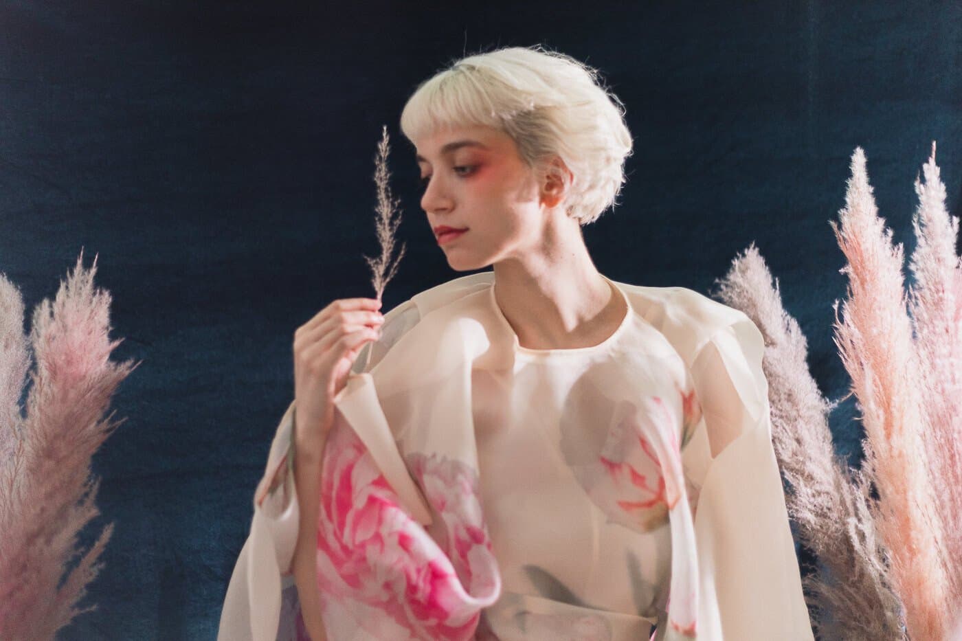 Half Backless Kaftan Cape