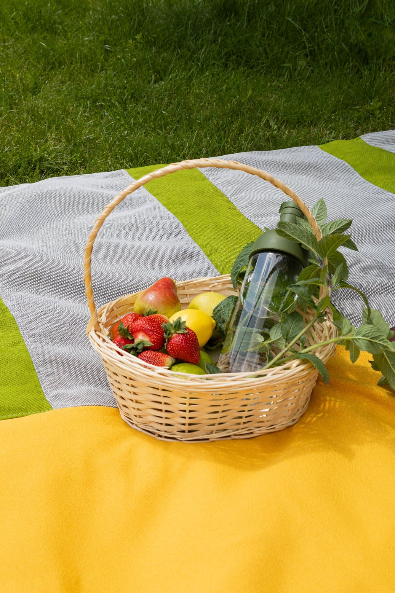Klod Throw Blanket, yellow photo 4