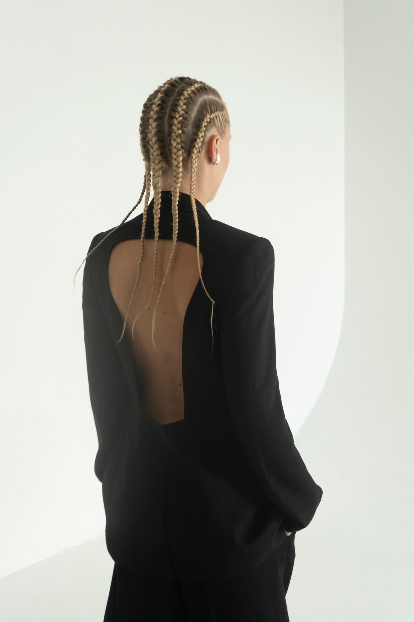 POLUNOCHNIK BLACK VISCOSE OPEN BACK JACKET — K M by L A N G E