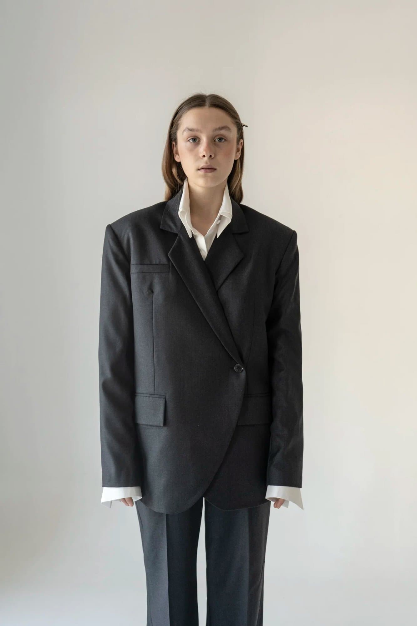 PLEYADA GENTLEWOMAN OVERSIZE GREY JACKET — K M by L A N G E