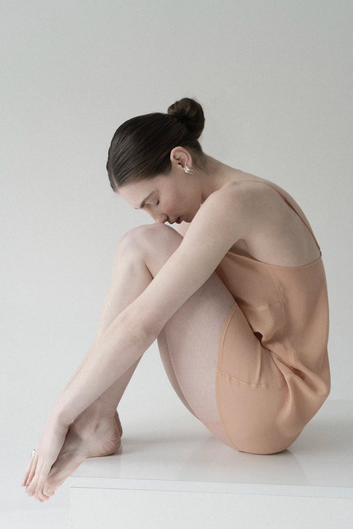 MRIYA SILK SLIP TOP — K M by L A N G E