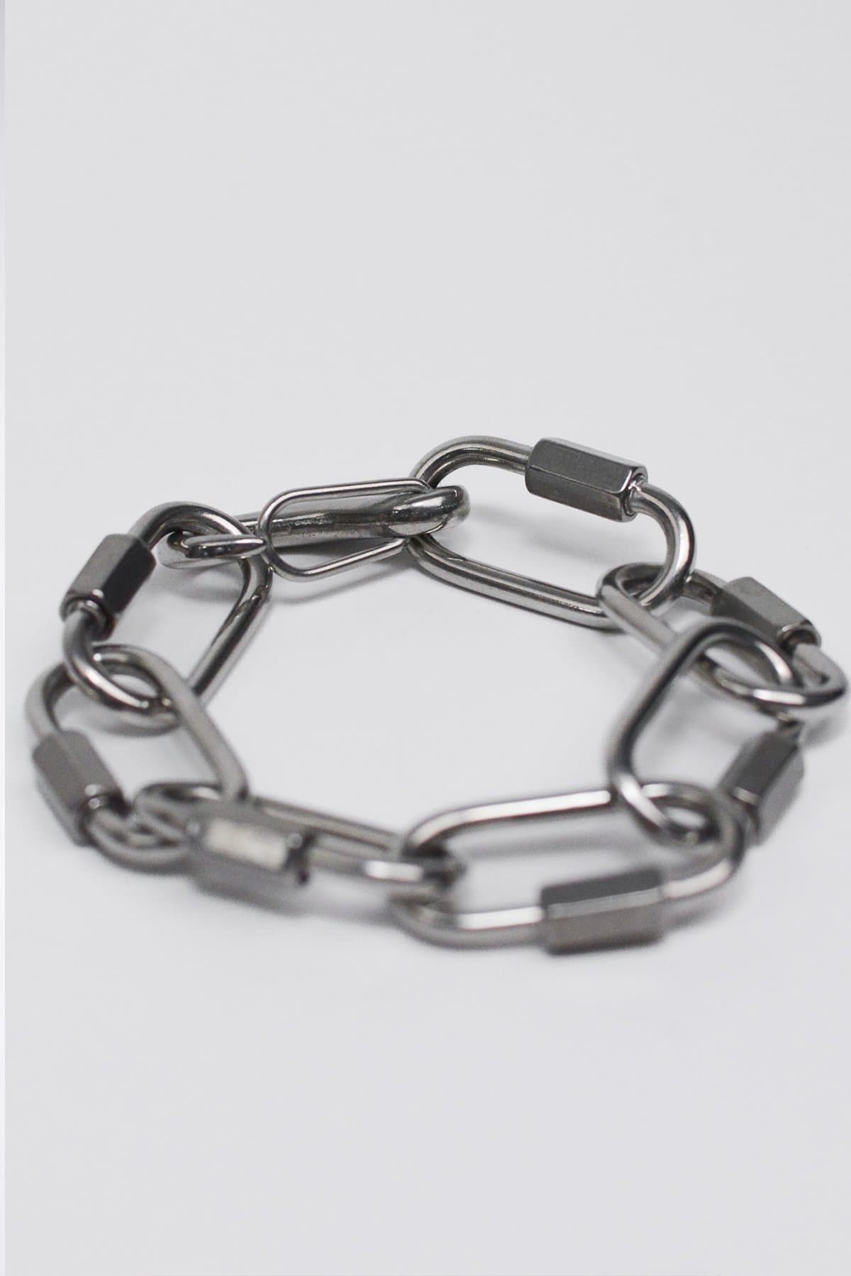 CHAIN BRACELET