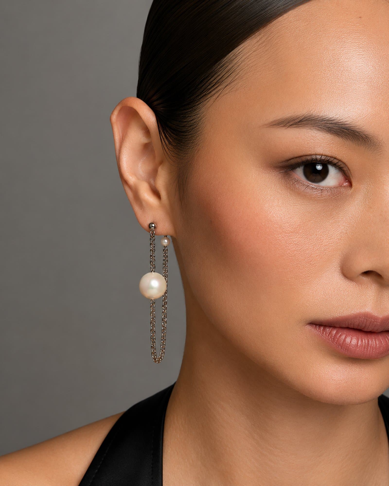 LOOP Pearl Earrings