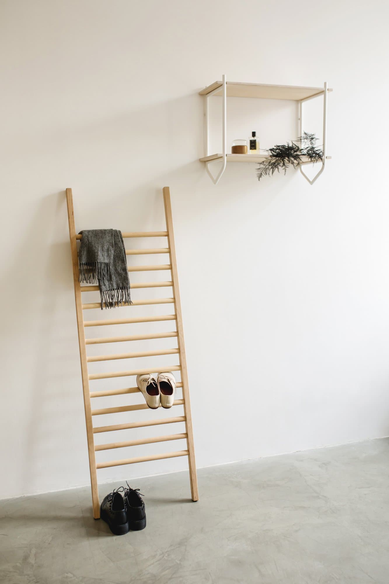 Dessus Wall Shelf, white photo 3