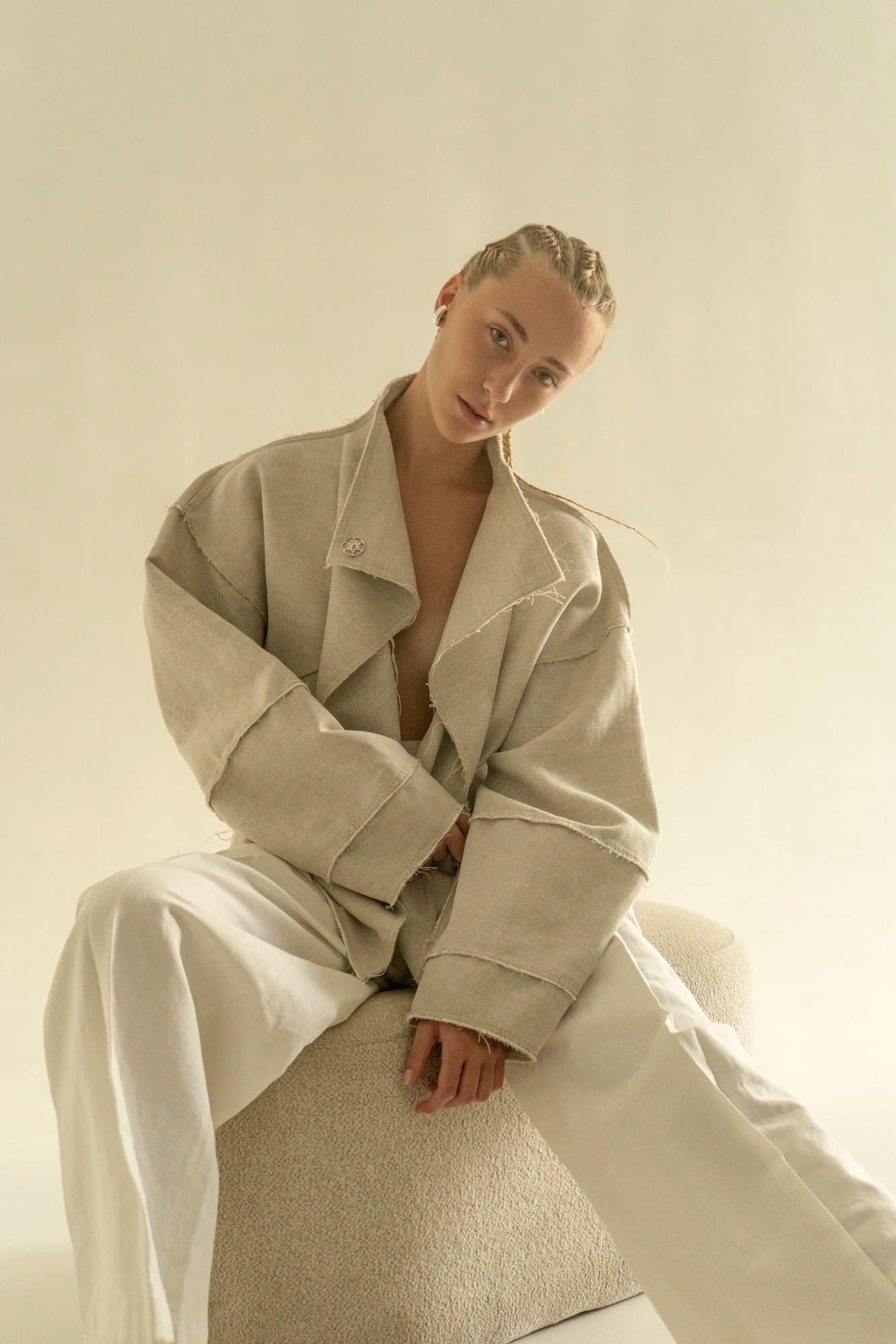 ViNNYTSKA VEZHA OVERSIZE RAW SHELL CERAMICS BUTTONS COAT — K M by L A N G E