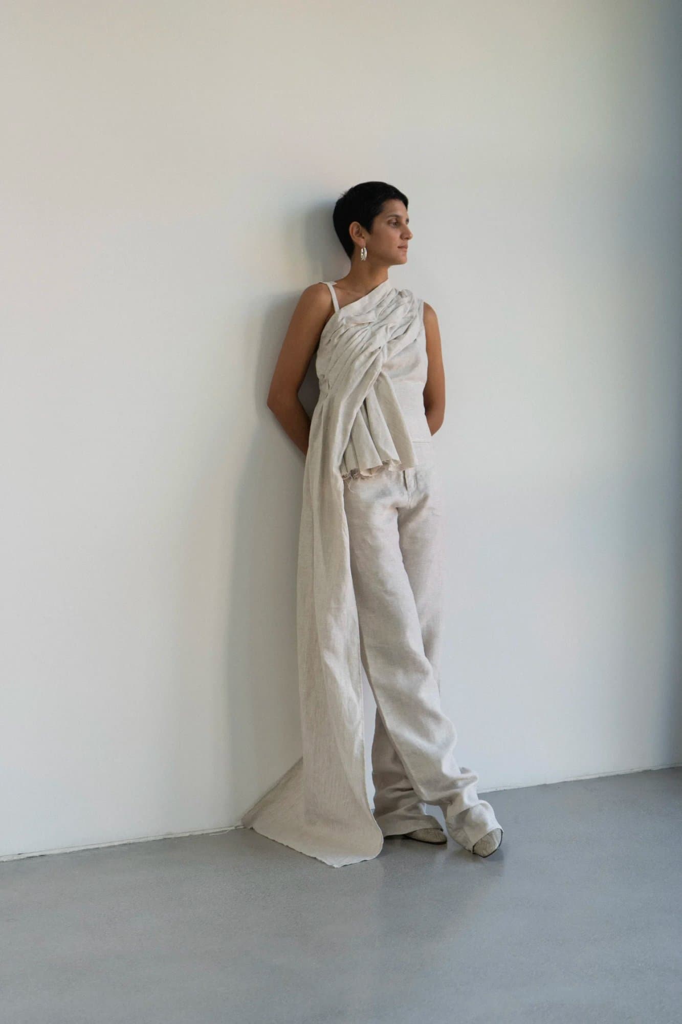 GEMA RAW LINEN OPEN BACK PANTS — K M by L A N G E