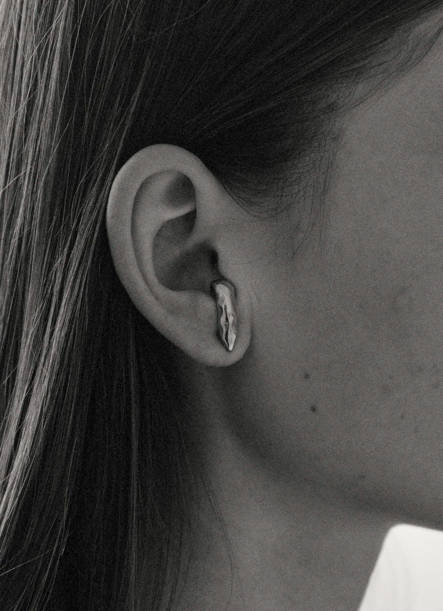 FEMININE vs. MASCULINE GOLDEN EARNINGS — K M by L A N G E