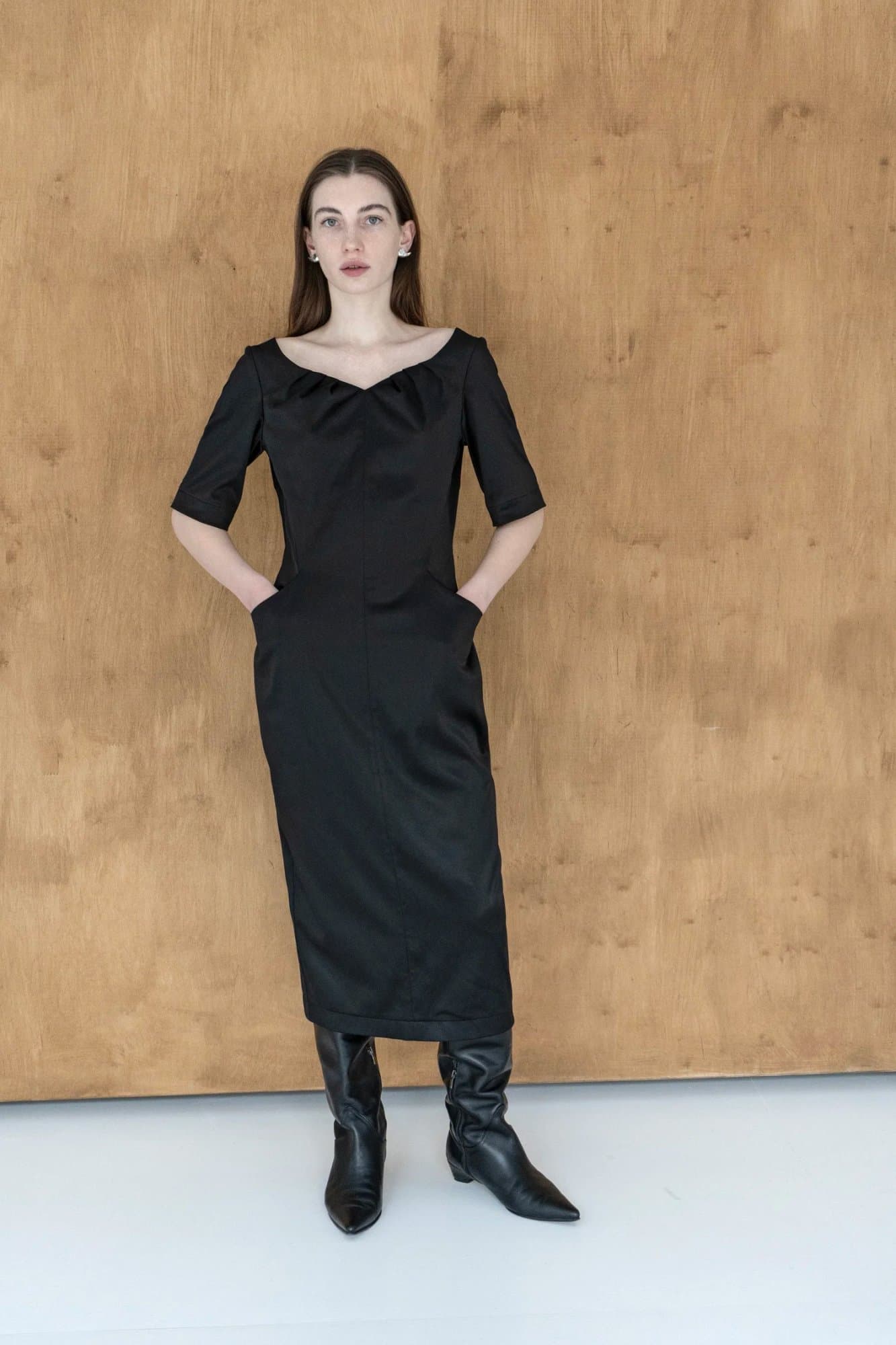 KALYNIVKA BLACK VISCOSE MIDI DRESS — K M by L A N G E
